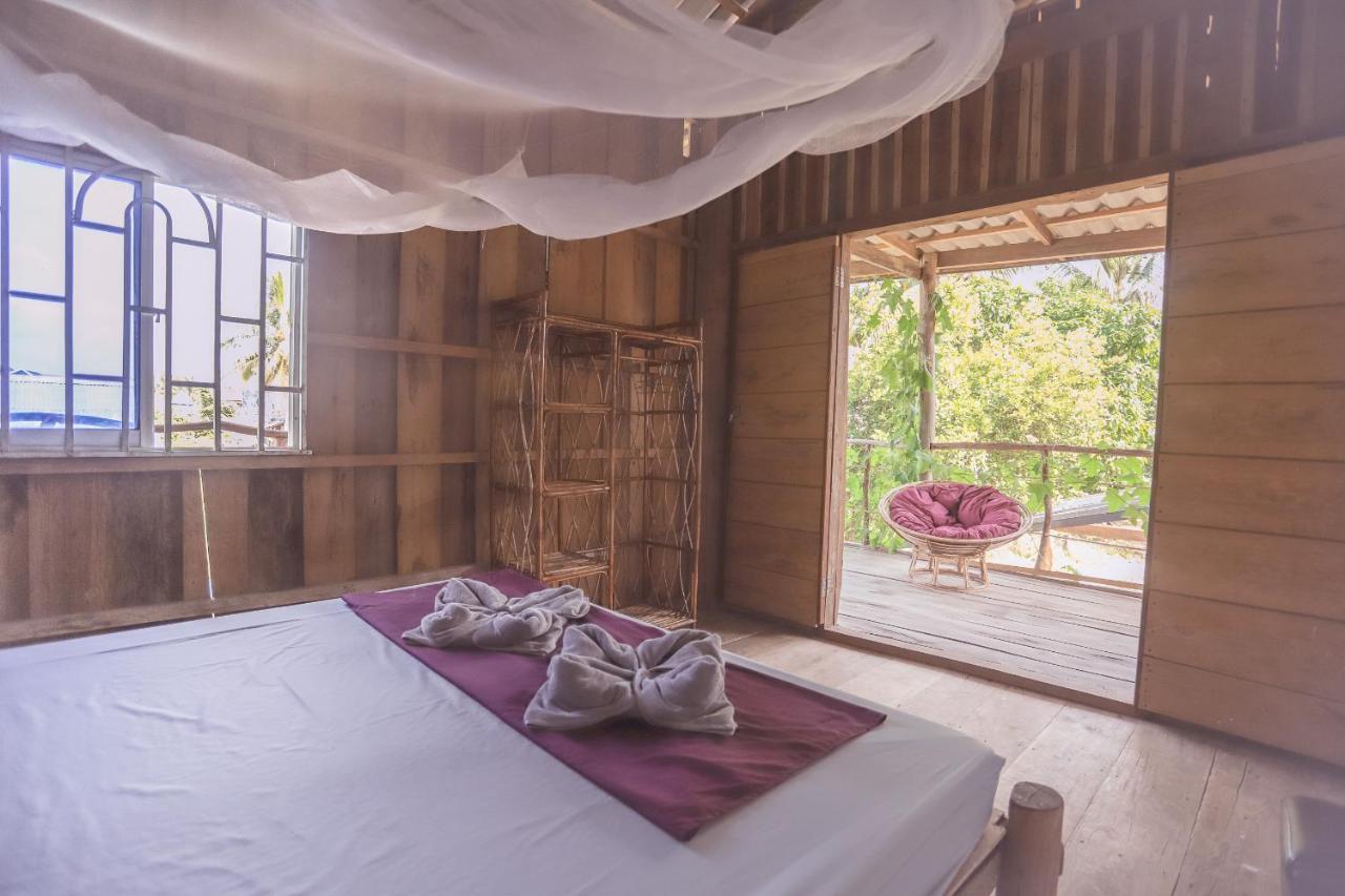 Bonsai Hotel Koh Rong Sanloem Buitenkant foto